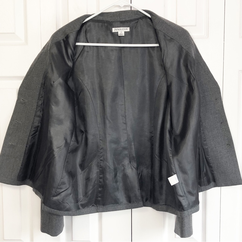 Pendleton Gray 100% Virgin Wool Collarless Three … - image 11